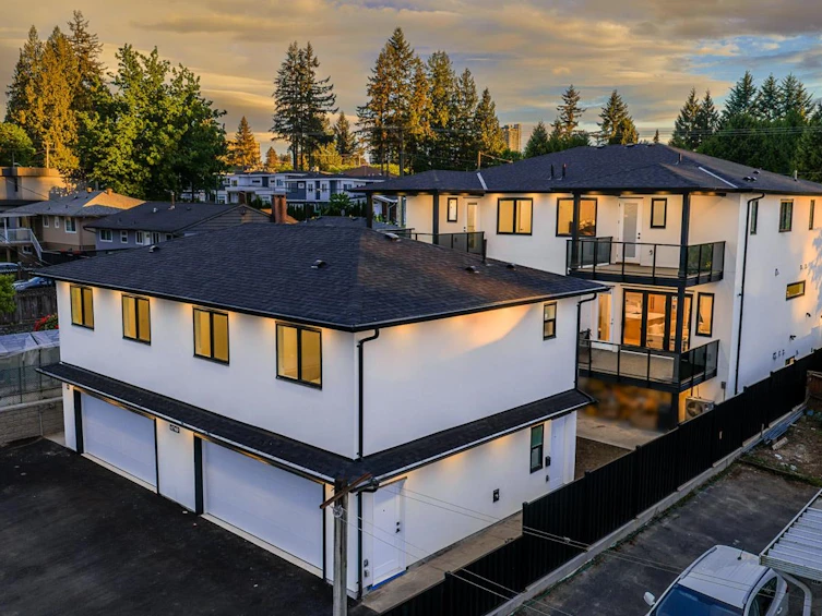 2-6740 Canada Way, Burnaby, BC, V5E 3R1 - 35