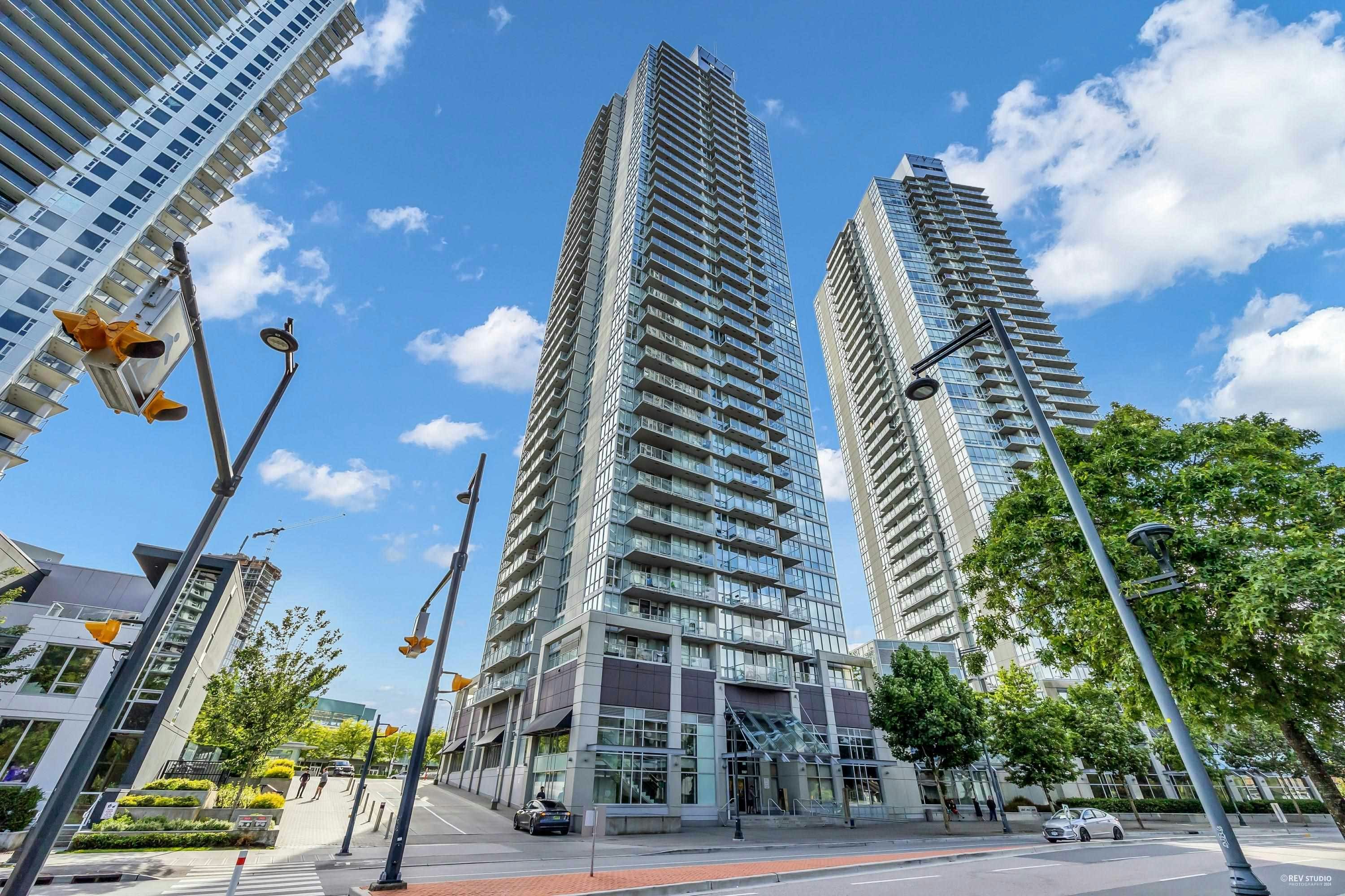 807-9981 Whalley Boulevard, Surrey, BC, V3T 0G6