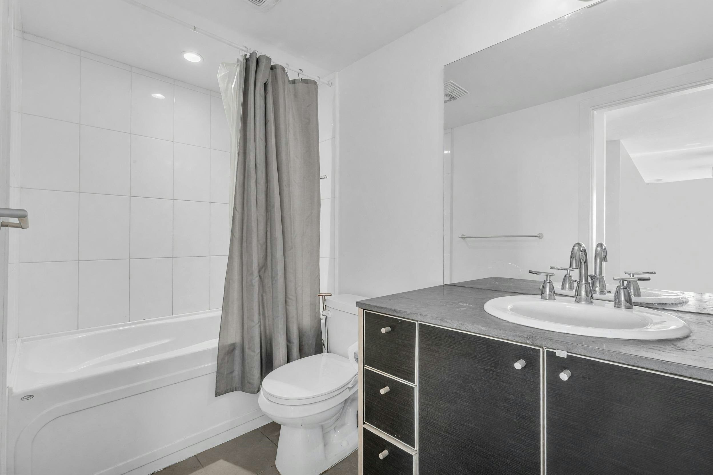 807-9981 Whalley Boulevard, Surrey, BC, V3T 0G6 - 23