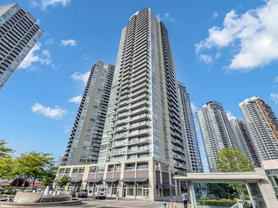 807-9981 Whalley Boulevard - 2