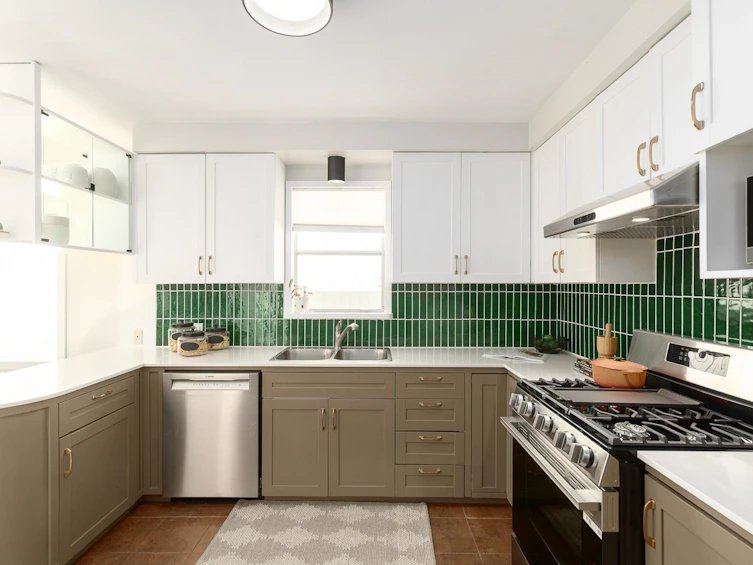 3114 Turner Street, Vancouver, BC, V5K 2H1 - 4