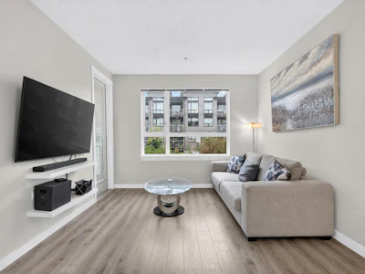 307-9233 Odlin Road - 4