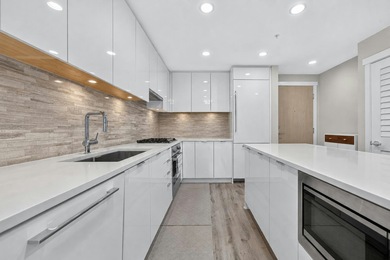 307-9233 Odlin Road, Richmond, BC, V6X 0V4