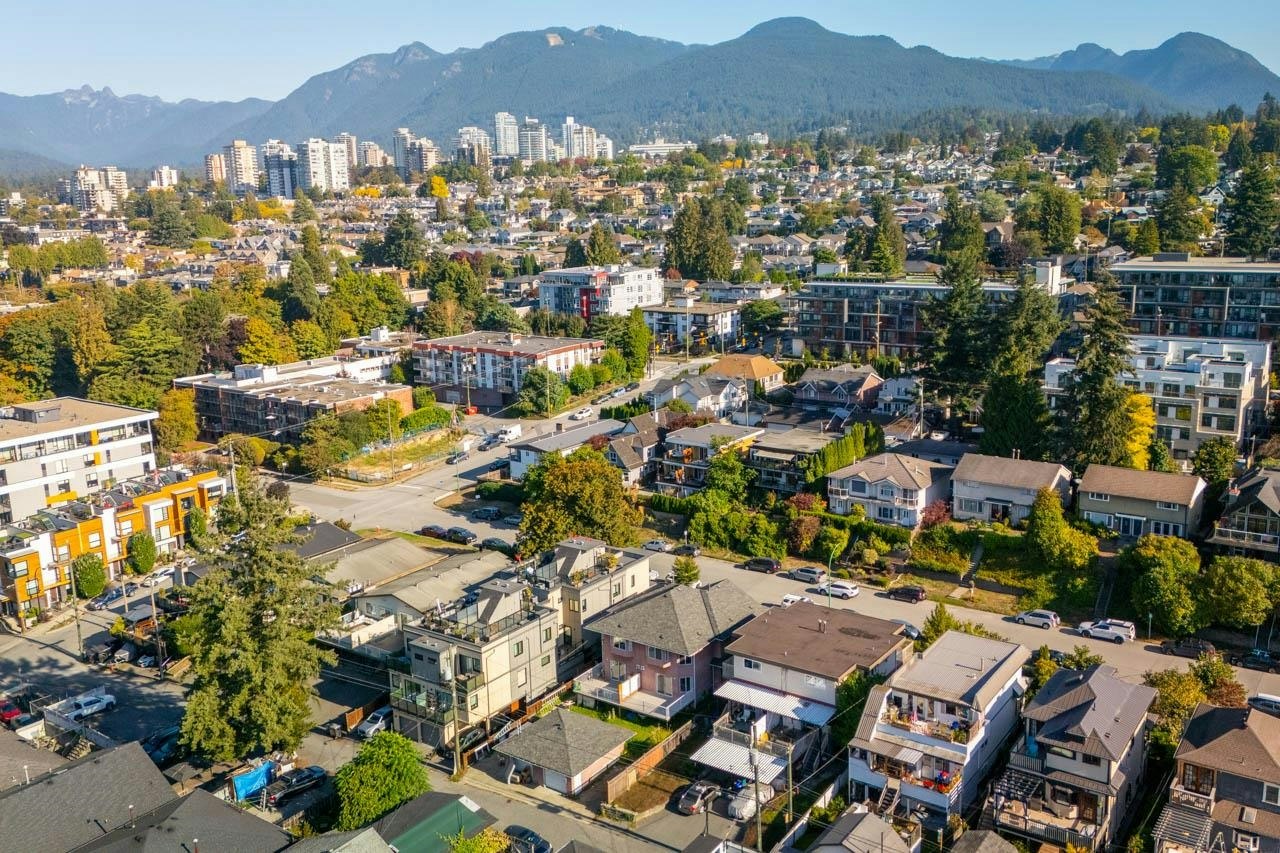 423-425 E 2nd Street, North Vancouver, BC, V7L 1C9 - 25