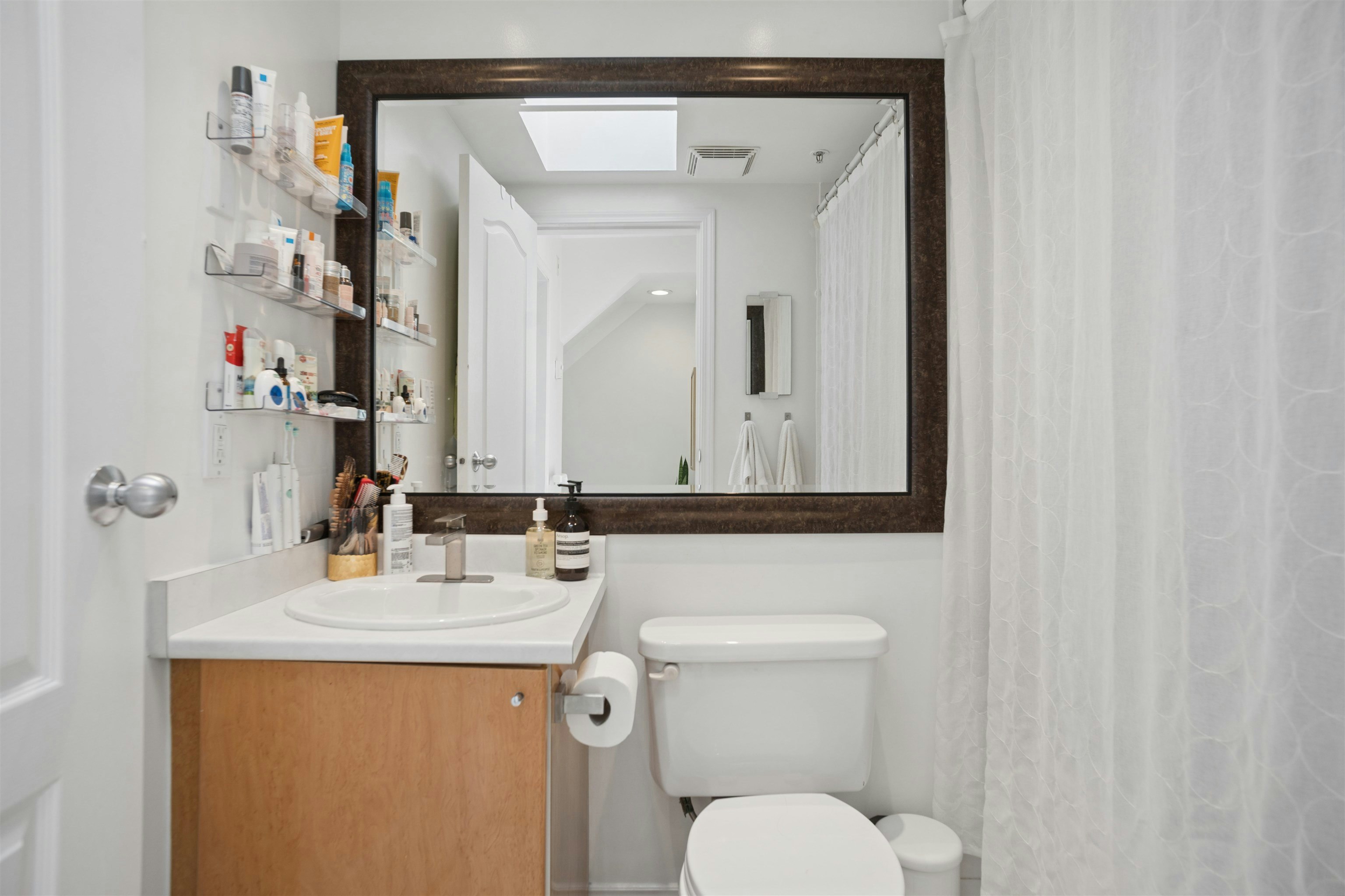 203-2190 W 5th Avenue, Vancouver, BC, V6K 1S2 - 11