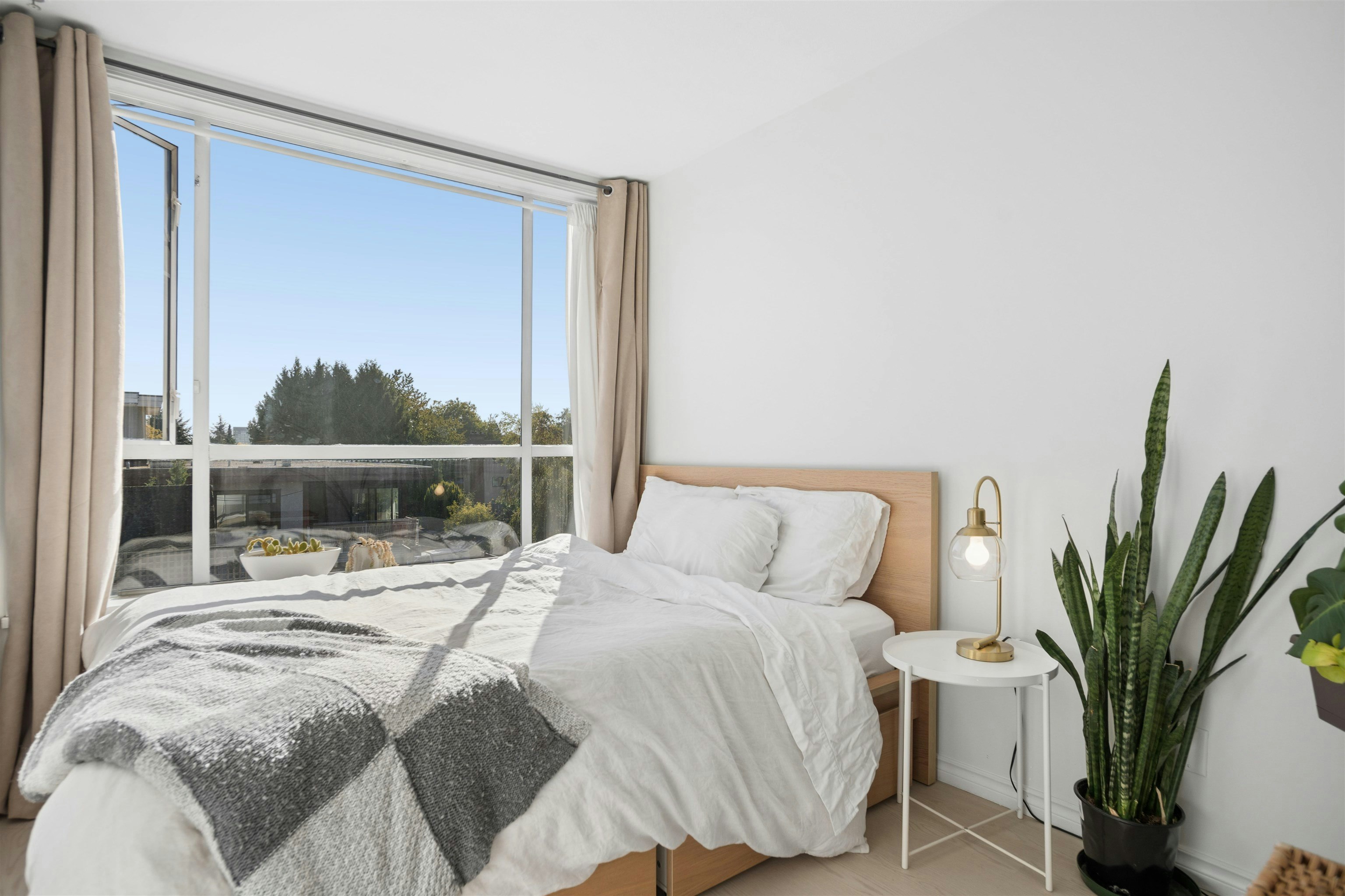 203-2190 W 5th Avenue, Vancouver, BC, V6K 1S2 - 12