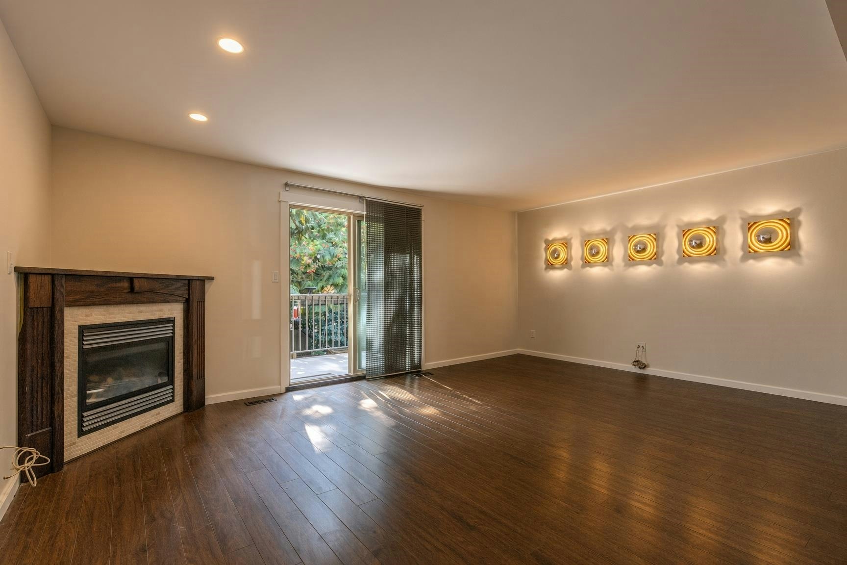 6890 Beechcliffe Drive, Burnaby, BC, V5B 4R3 - 5