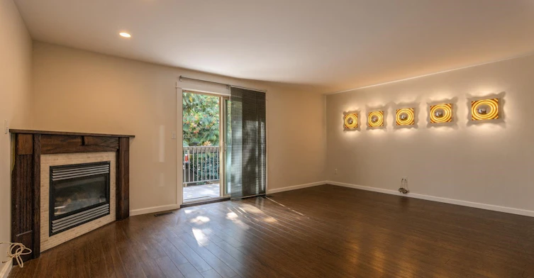 6890 Beechcliffe Drive, Burnaby, BC, V5B 4R3 - 5