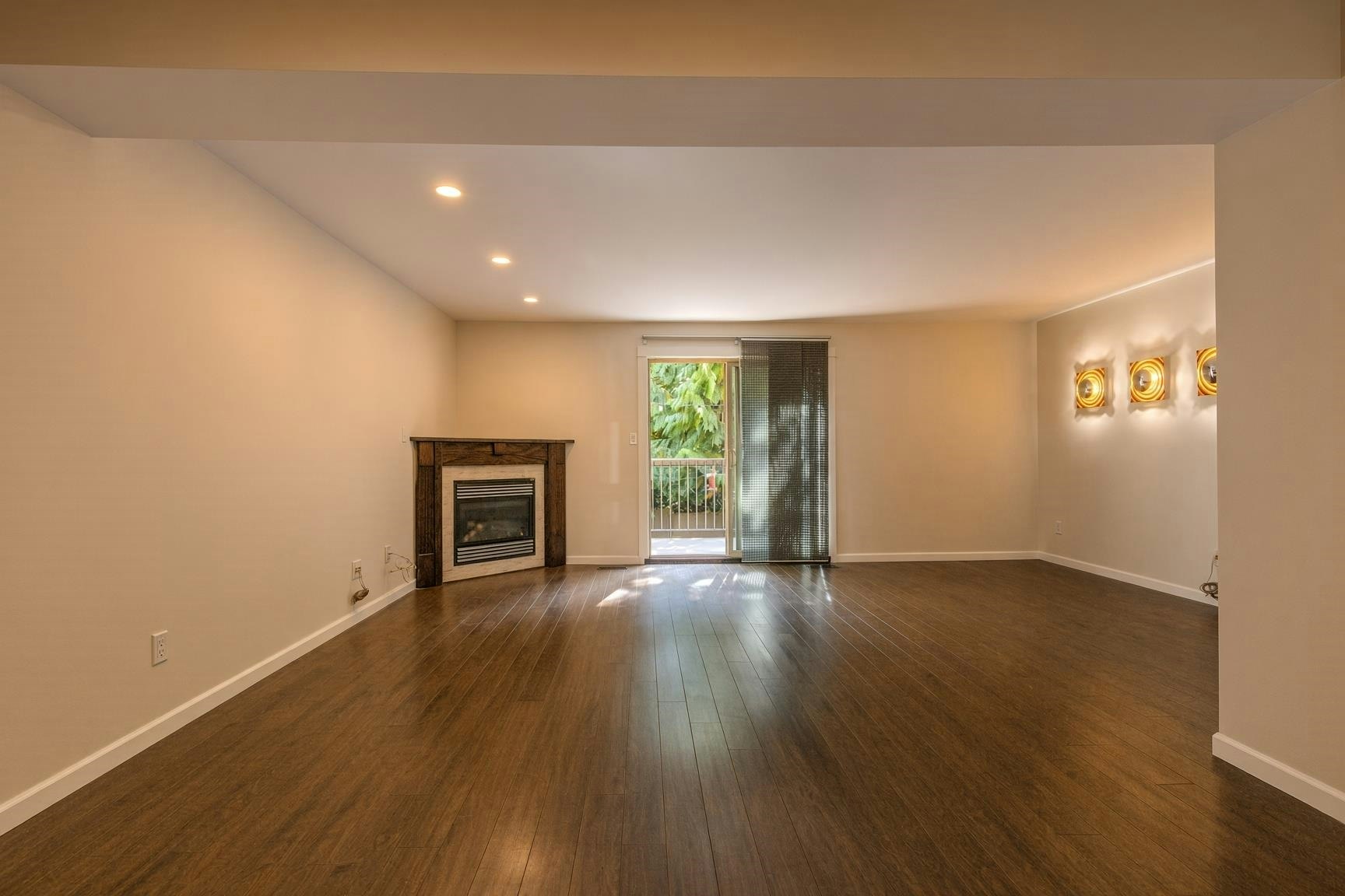 6890 Beechcliffe Drive, Burnaby, BC, V5B 4R3 - 9