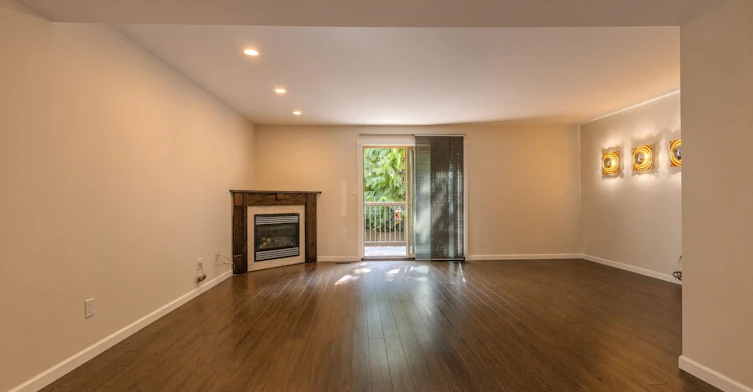6890 Beechcliffe Drive, Burnaby, BC, V5B 4R3 - 9