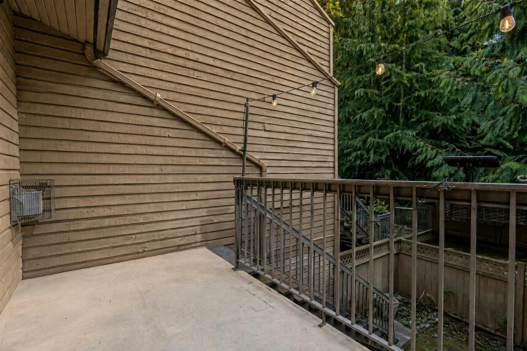 6890 Beechcliffe Drive, Burnaby, BC, V5B 4R3 - 33