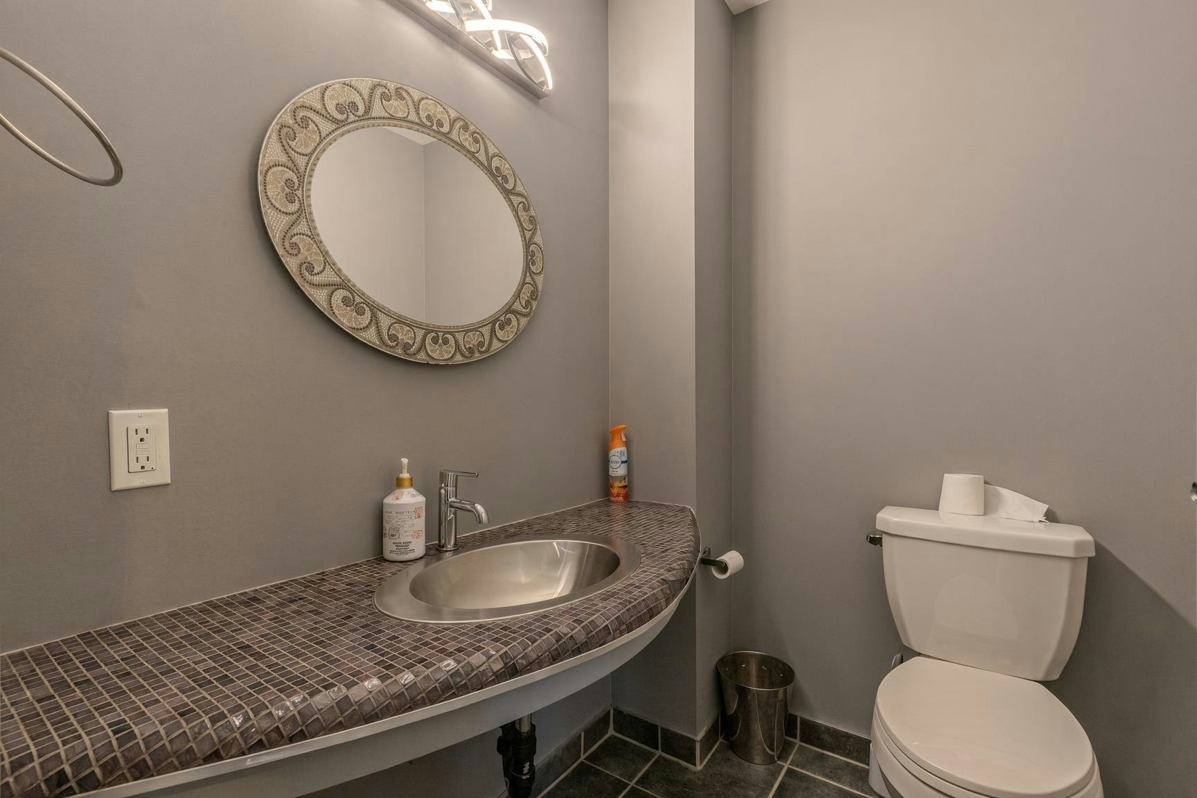 6890 Beechcliffe Drive, Burnaby, BC, V5B 4R3 - 21