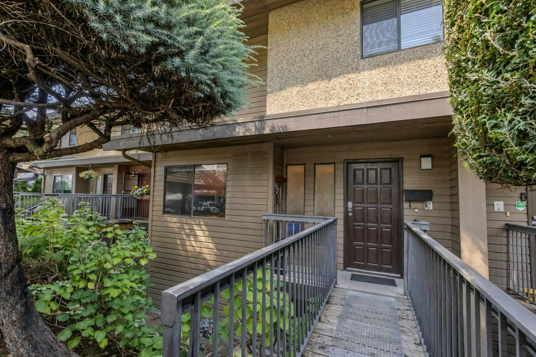 6890 Beechcliffe Drive, Burnaby, BC, V5B 4R3 - 36