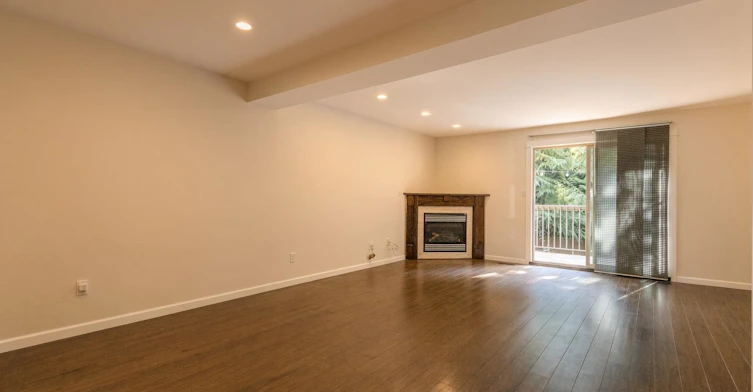 6890 Beechcliffe Drive, Burnaby, BC, V5B 4R3 - 10