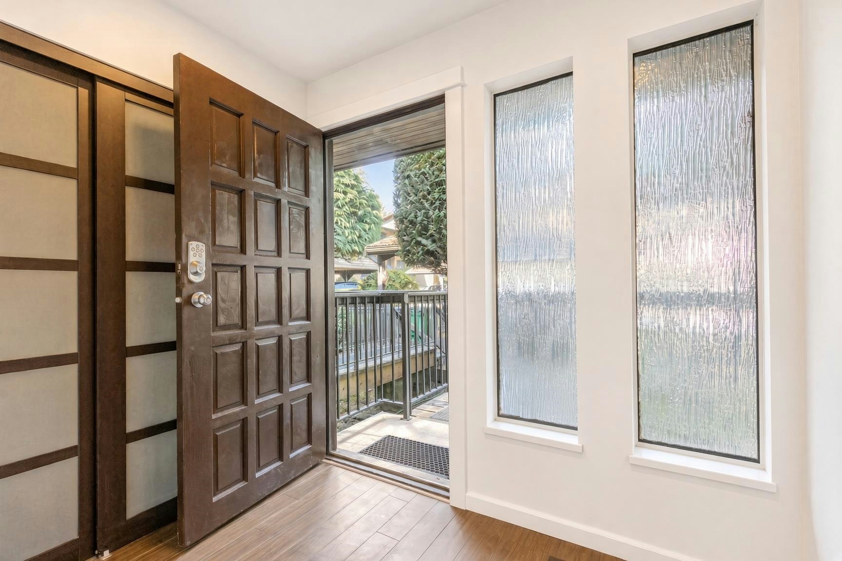 6890 Beechcliffe Drive, Burnaby, BC, V5B 4R3 - 22