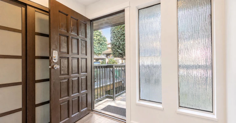 6890 Beechcliffe Drive, Burnaby, BC, V5B 4R3 - 22