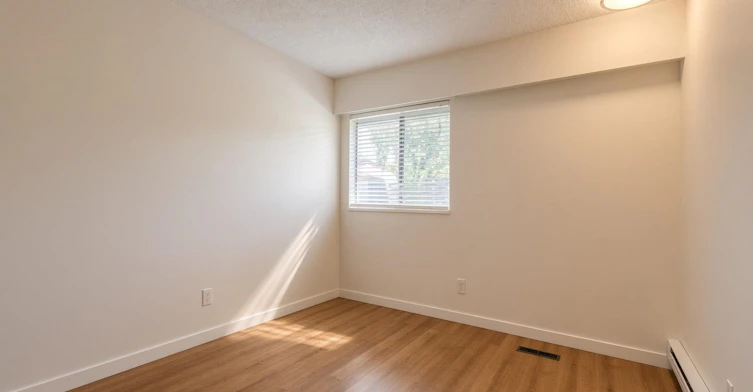 6890 Beechcliffe Drive, Burnaby, BC, V5B 4R3 - 20