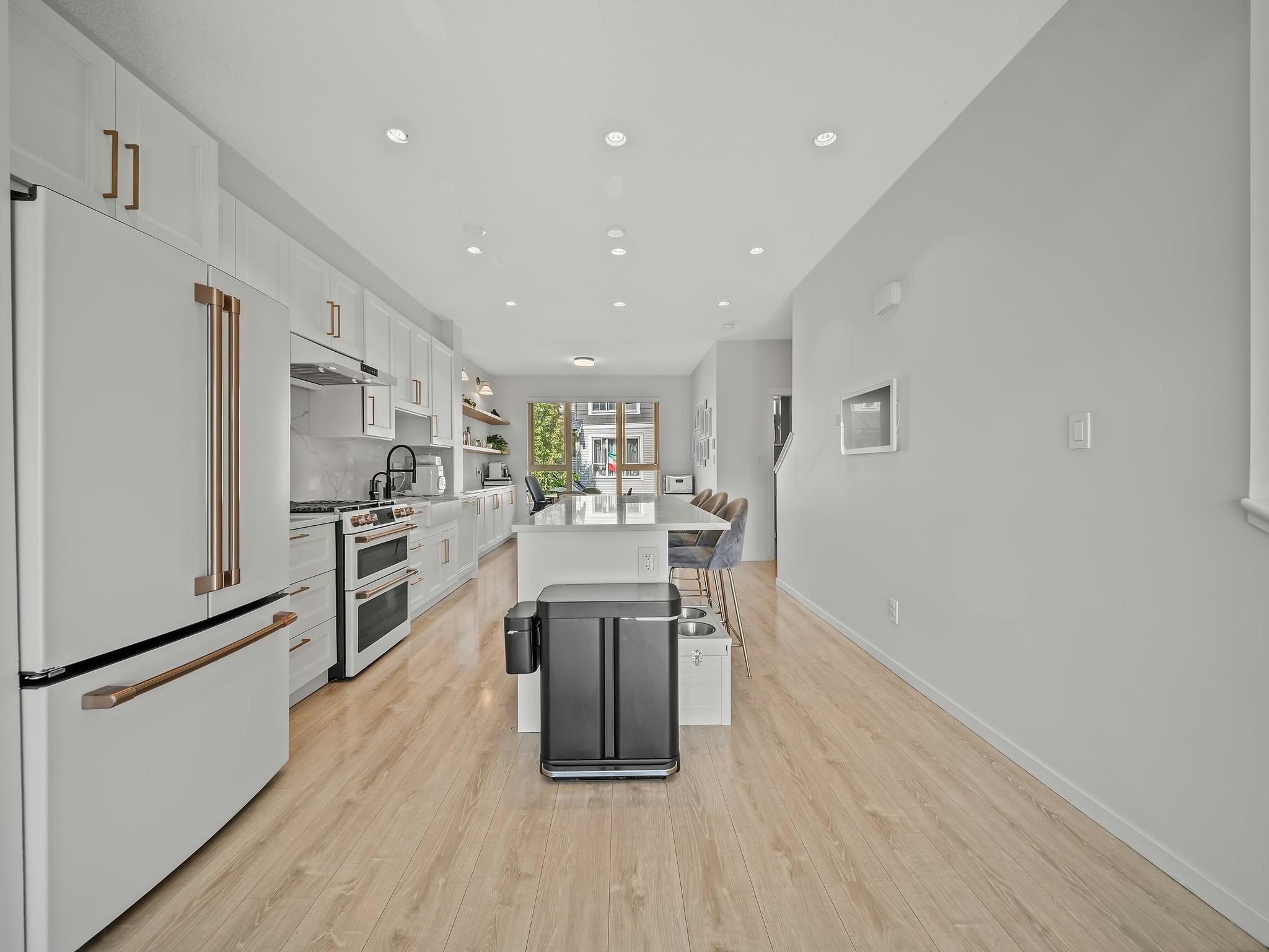 186-3105 Dayanee Springs Boulevard, Coquitlam, BC, V3E 0C2 - 8