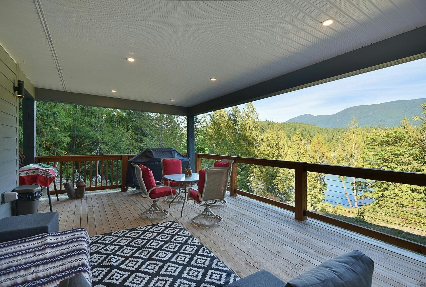 5611 E Oyster Bay Road, Pender Harbour Egmont, BC, V0N 2H1 - 35