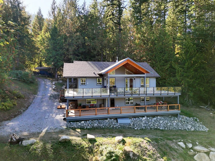 5611 E Oyster Bay Road, Pender Harbour Egmont, BC, V0N 2H1 - 6