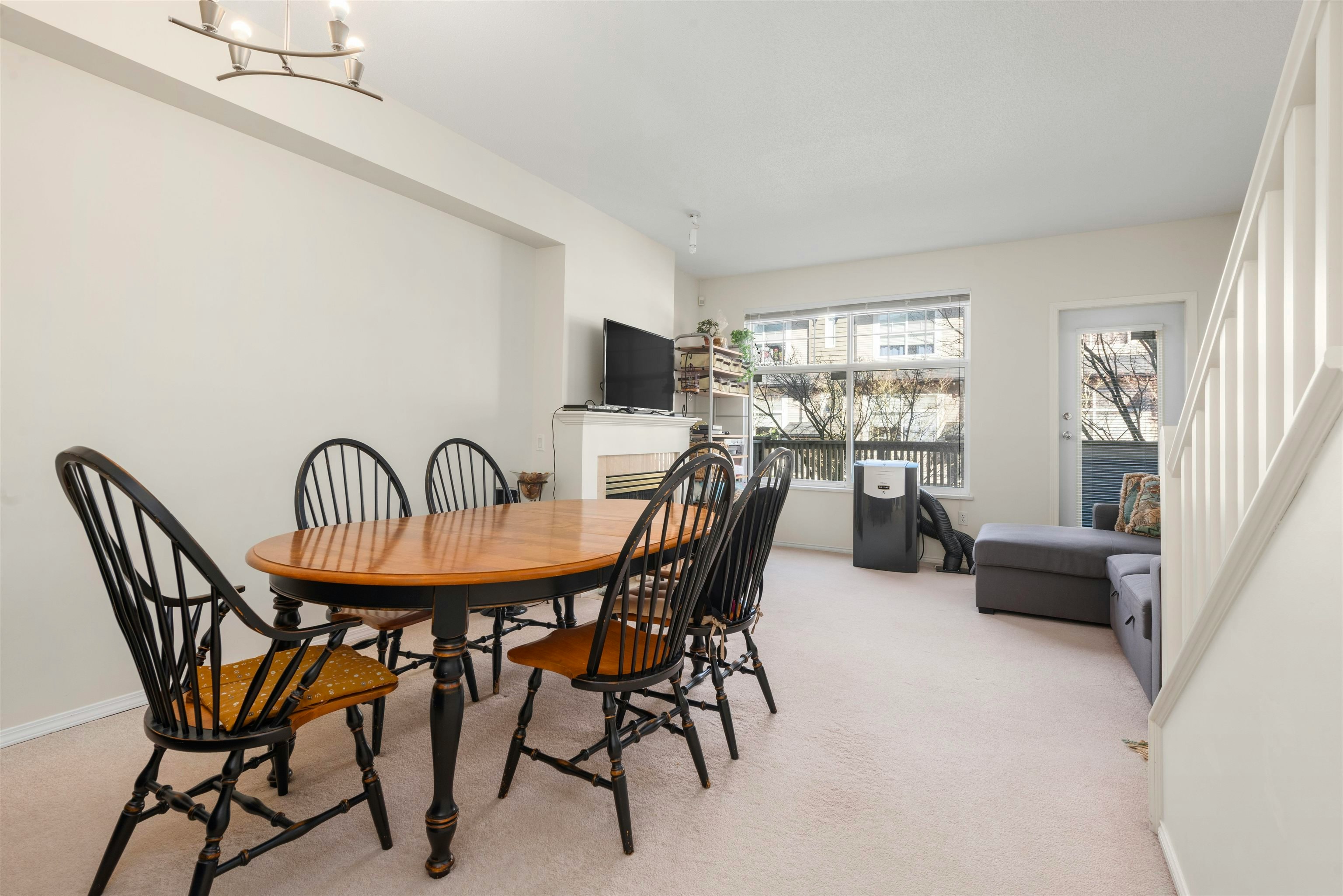 42-3711 Robson Court - 2