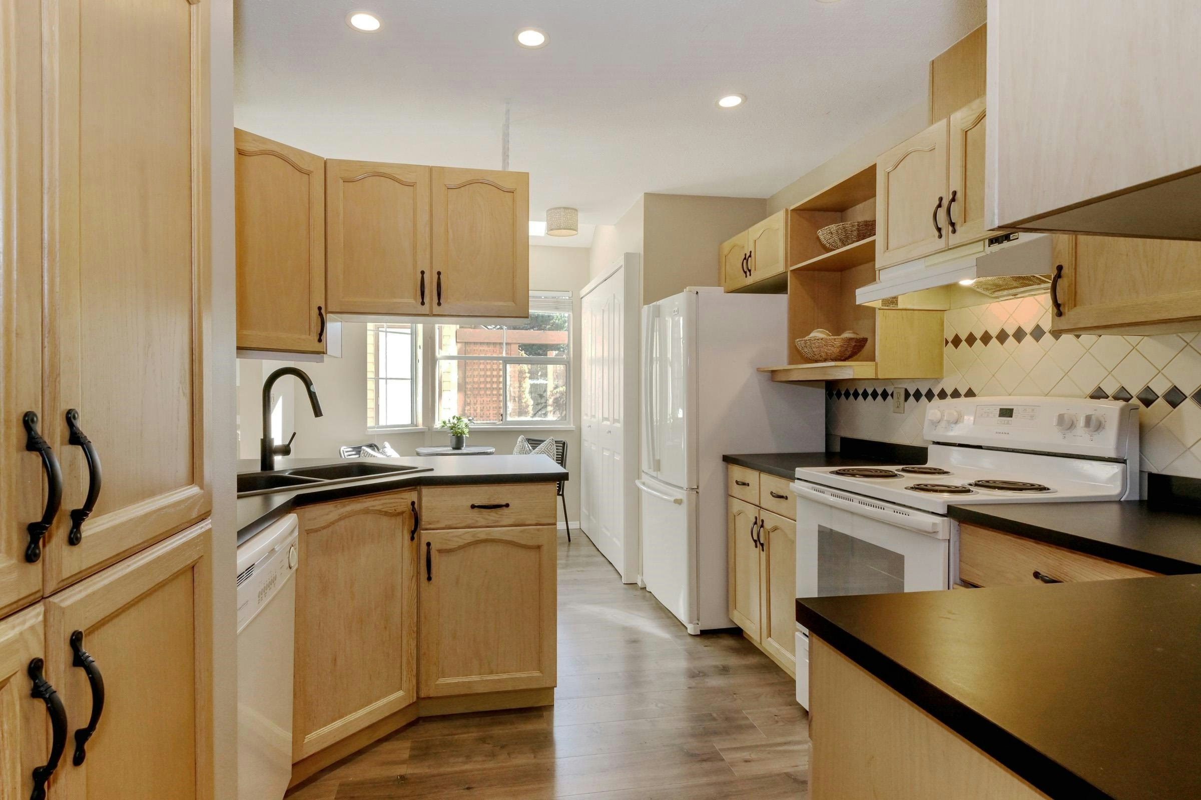 39-6140 192 Street, Surrey, BC, V3S 7V7 - 15