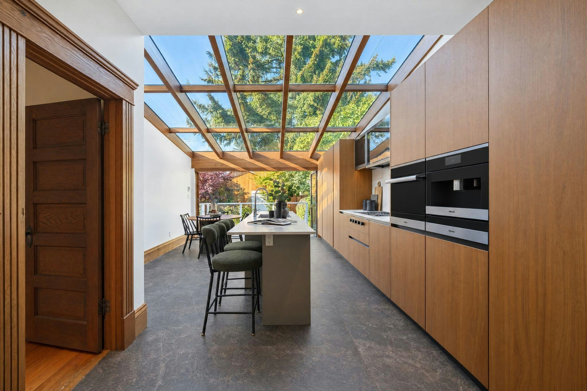 647 Prior Street - 4