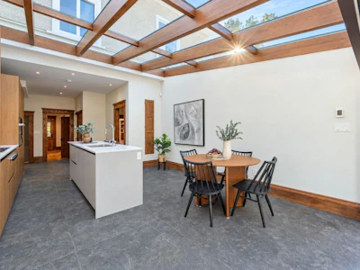 647 Prior Street - 2