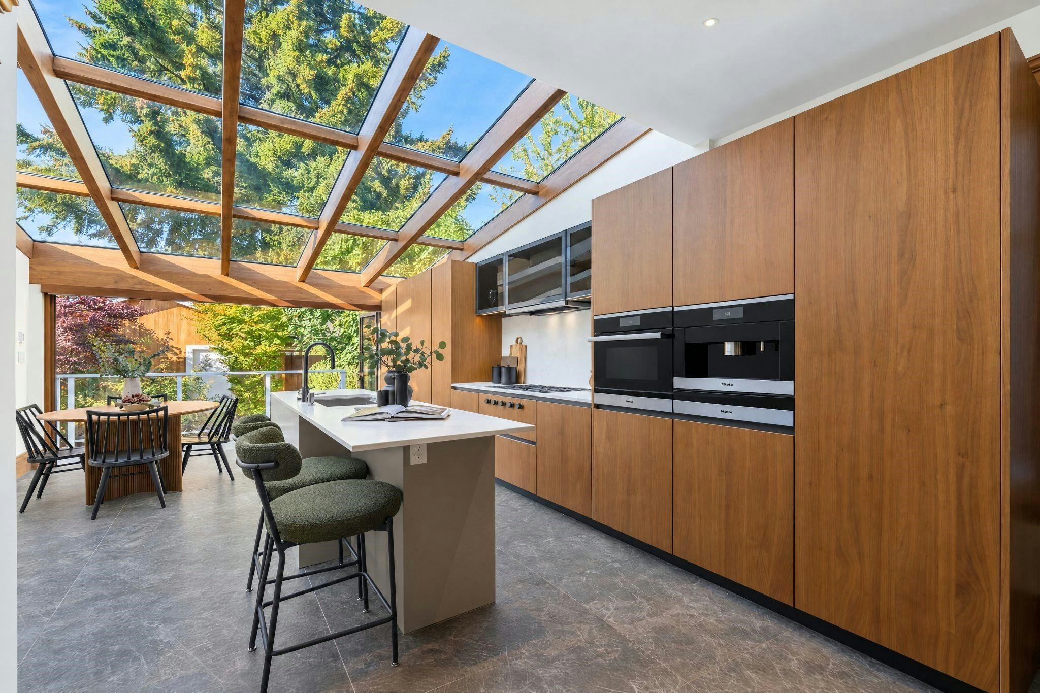 647 Prior Street, Vancouver, BC, V6A 2G7