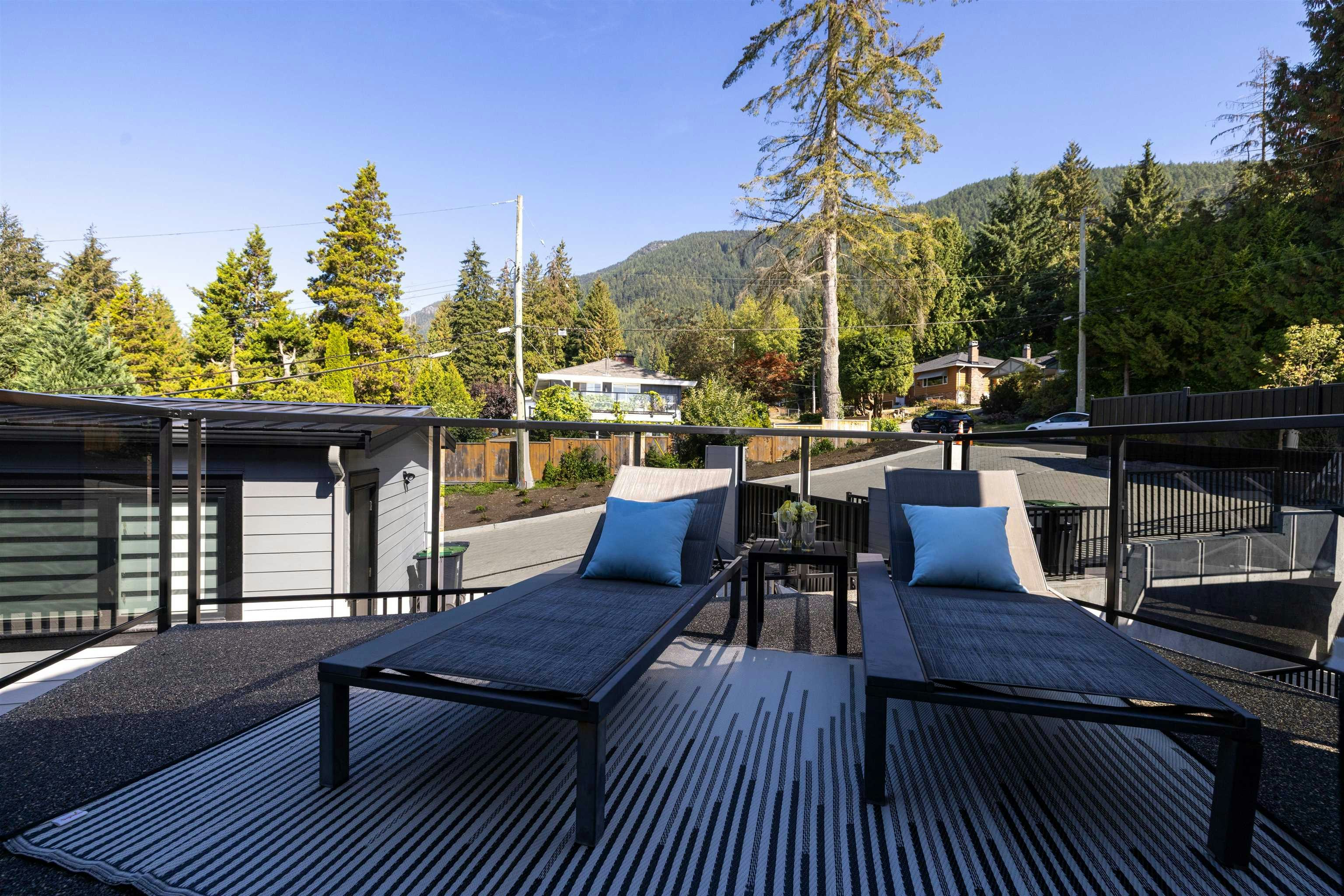 806 Montroyal Boulevard, North Vancouver, BC, V7R 2G6 - 32