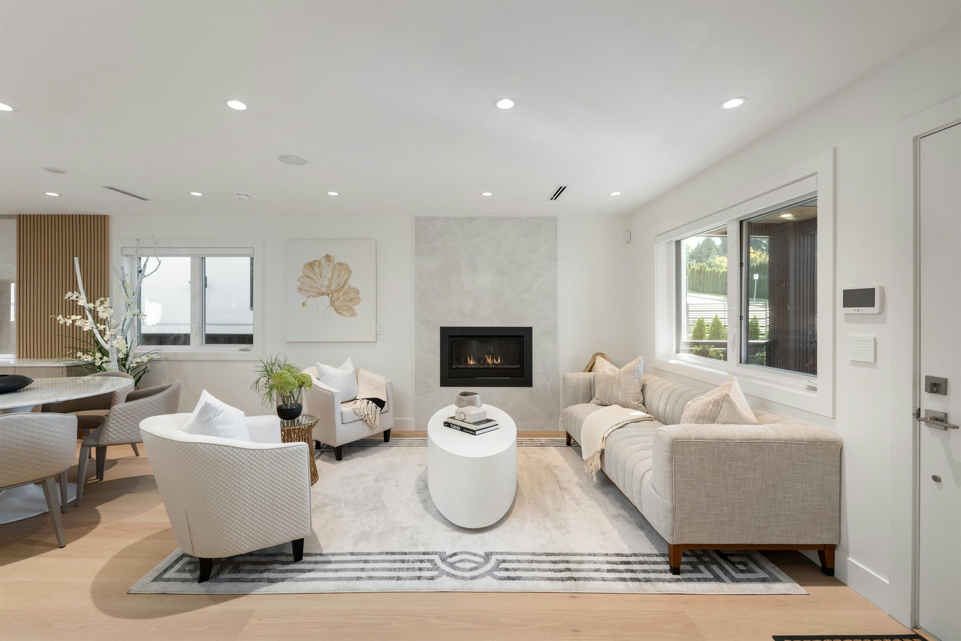 806 Montroyal Boulevard, North Vancouver, BC, V7R 2G6 - 6