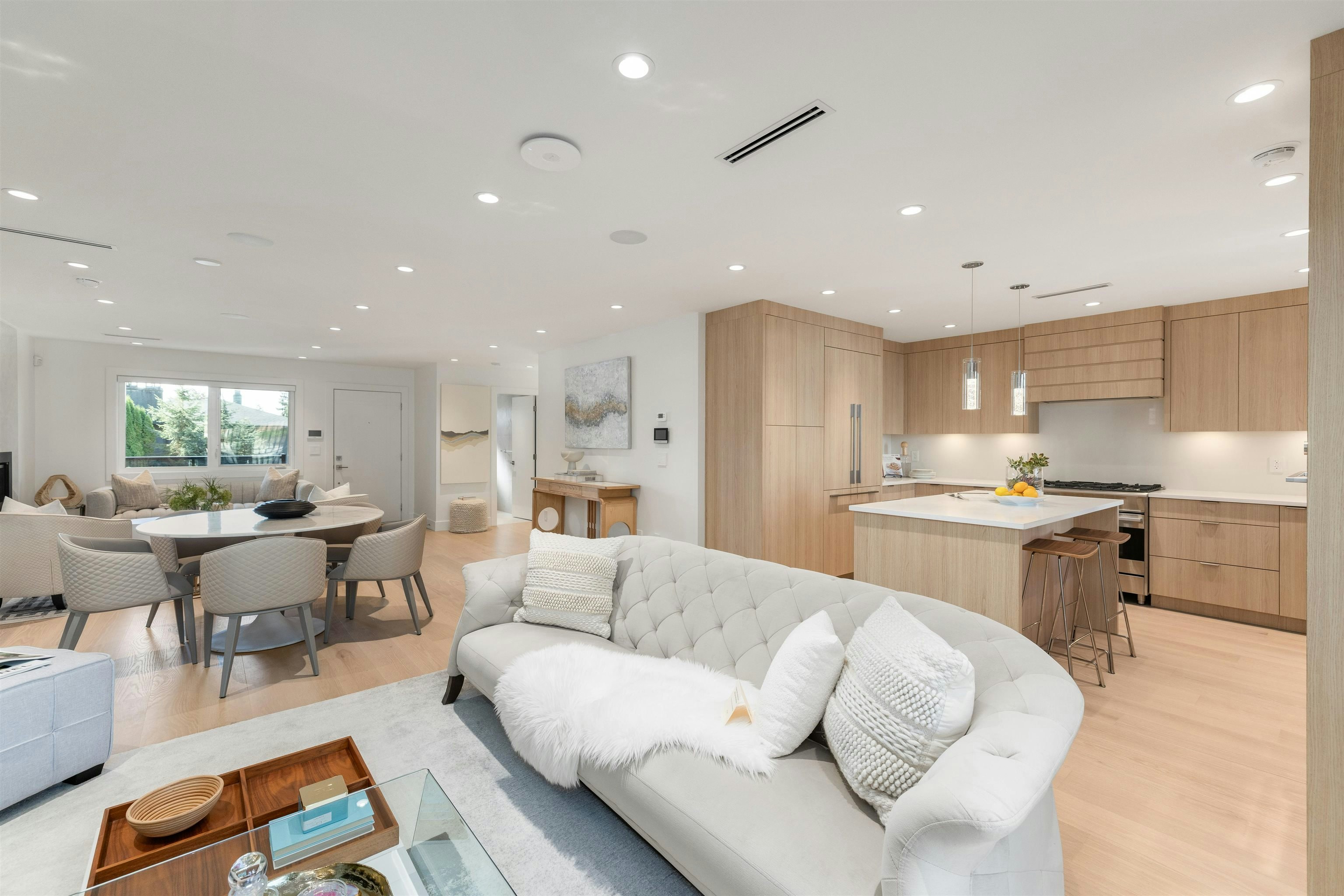 806 Montroyal Boulevard, North Vancouver, BC, V7R 2G6 - 11