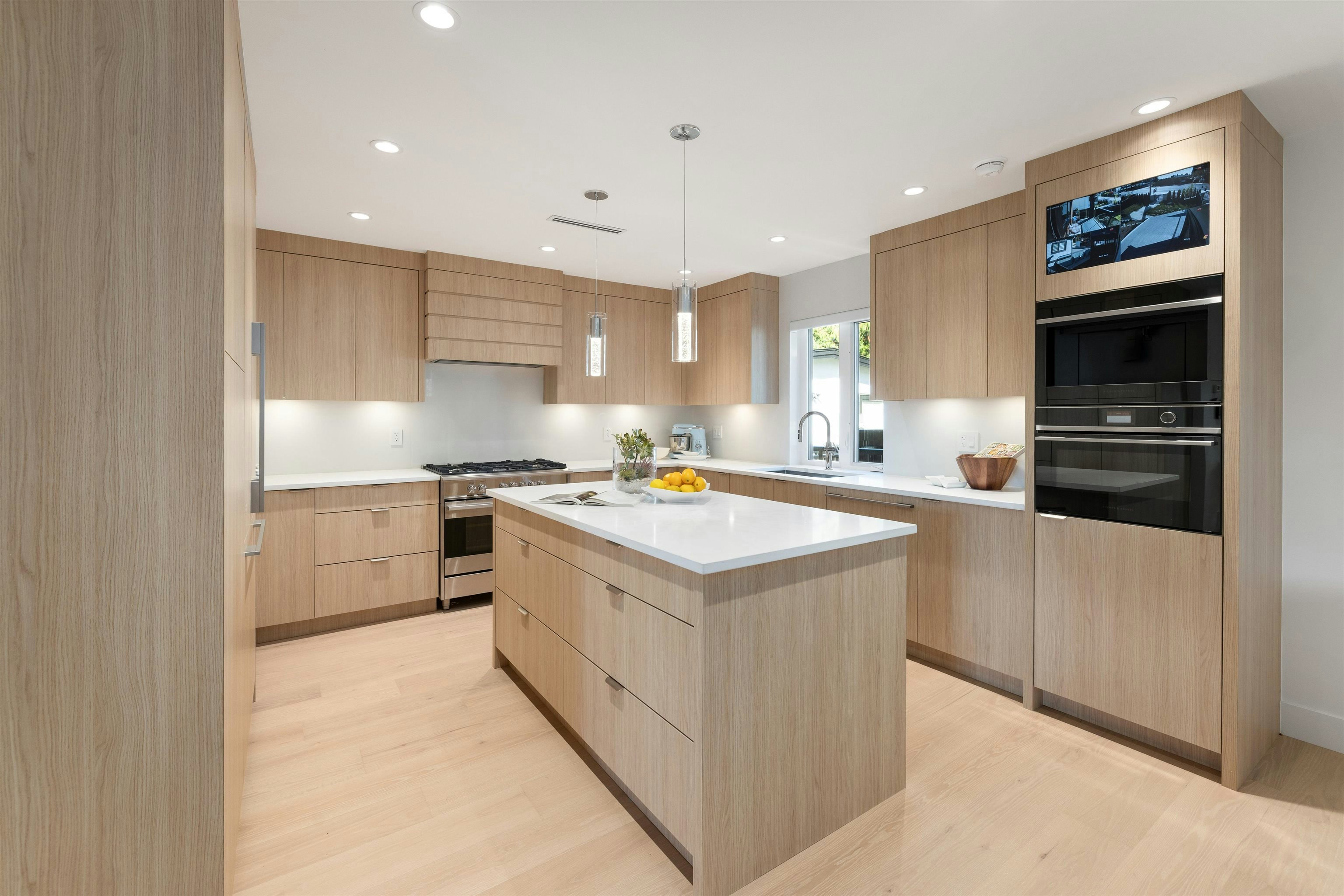806 Montroyal Boulevard, North Vancouver, BC, V7R 2G6 - 15