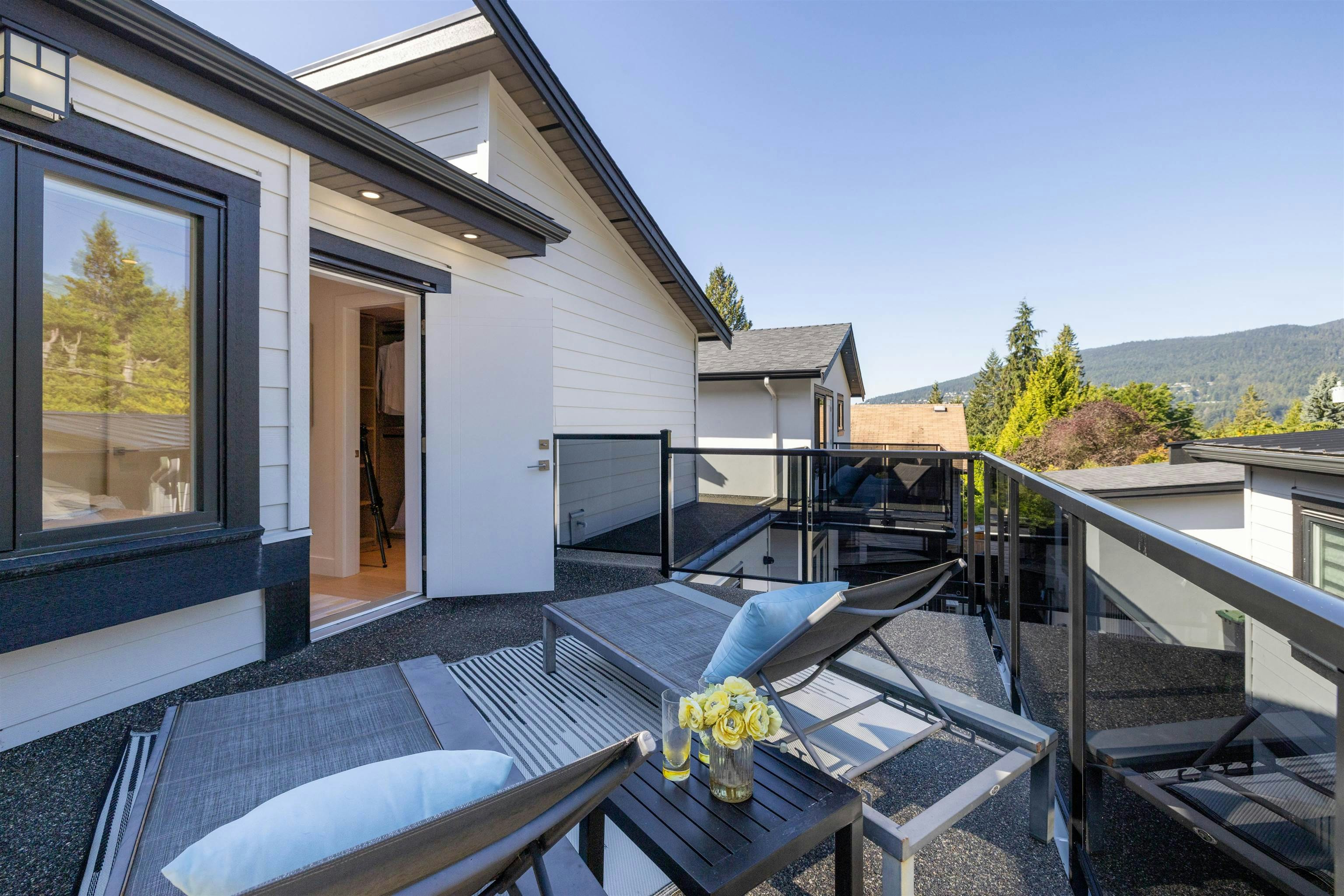 806 Montroyal Boulevard, North Vancouver, BC, V7R 2G6 - 31