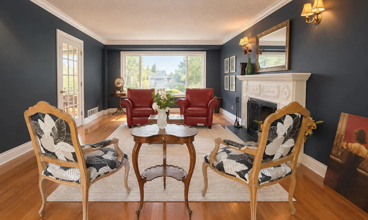 2718 Byron Place
