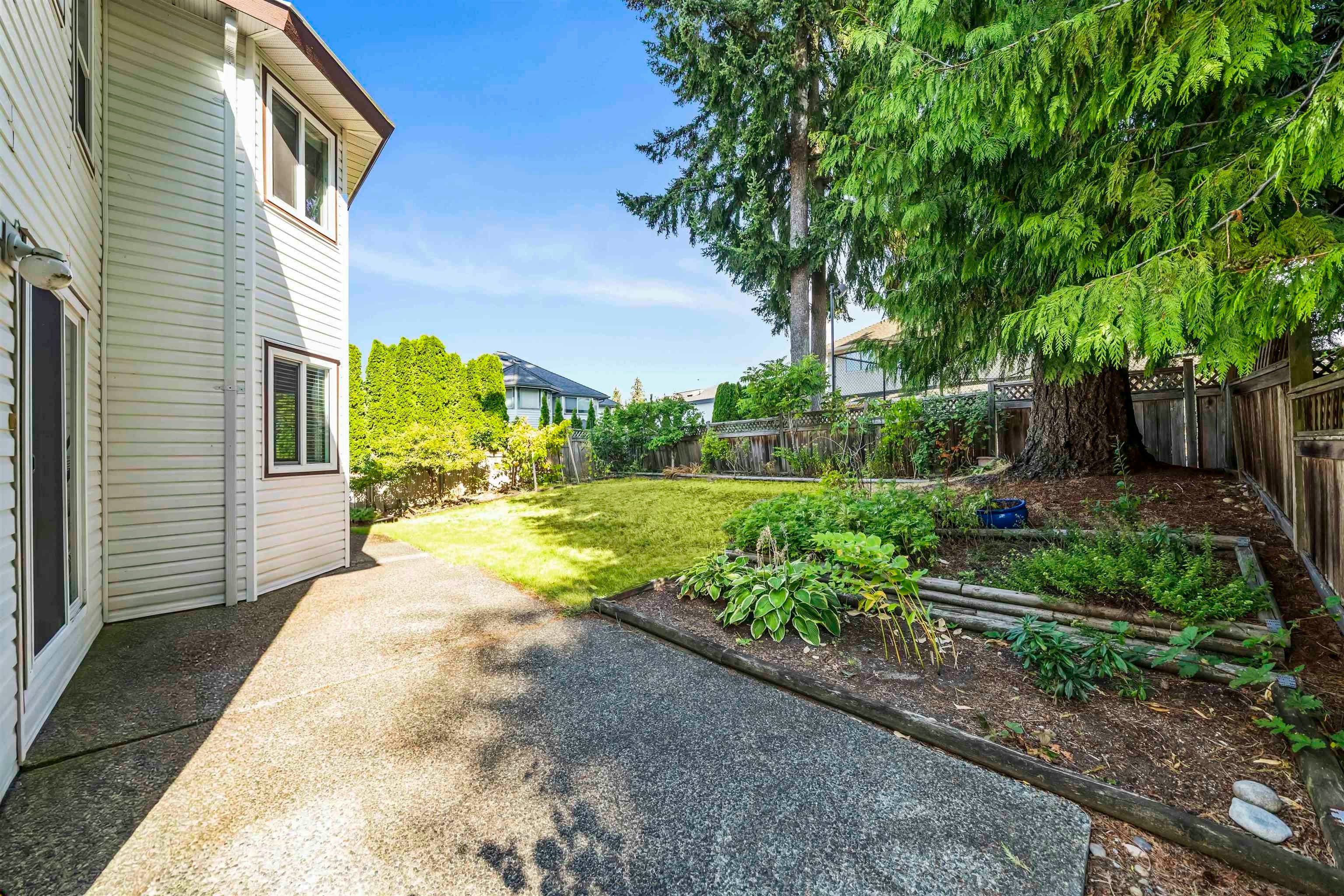 6012 124 Street, Surrey, BC, V3X 2C6 - 11