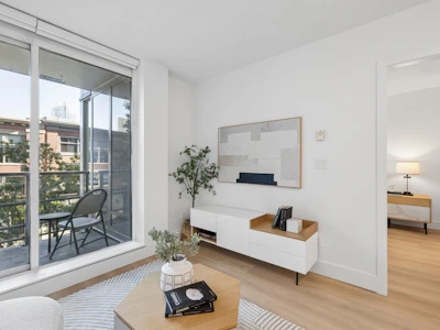 319-1133 Homer Street - 5