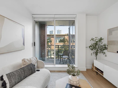 319-1133 Homer Street - 4