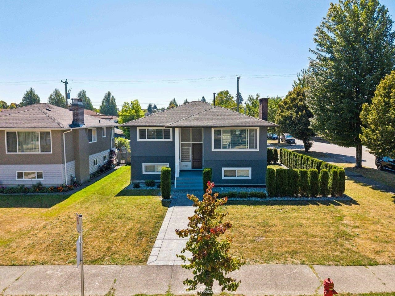 3006 E Georgia Street, Vancouver, BC, V5K 2K7