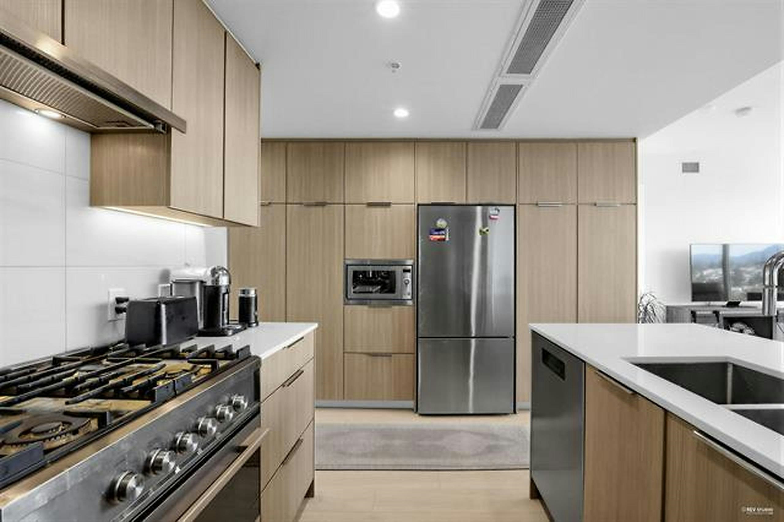 1906-1401 Hunter Street, North Vancouver, BC, V7J 0E2 - 10