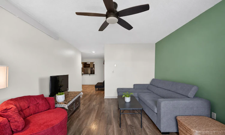 307-5906 176a Street