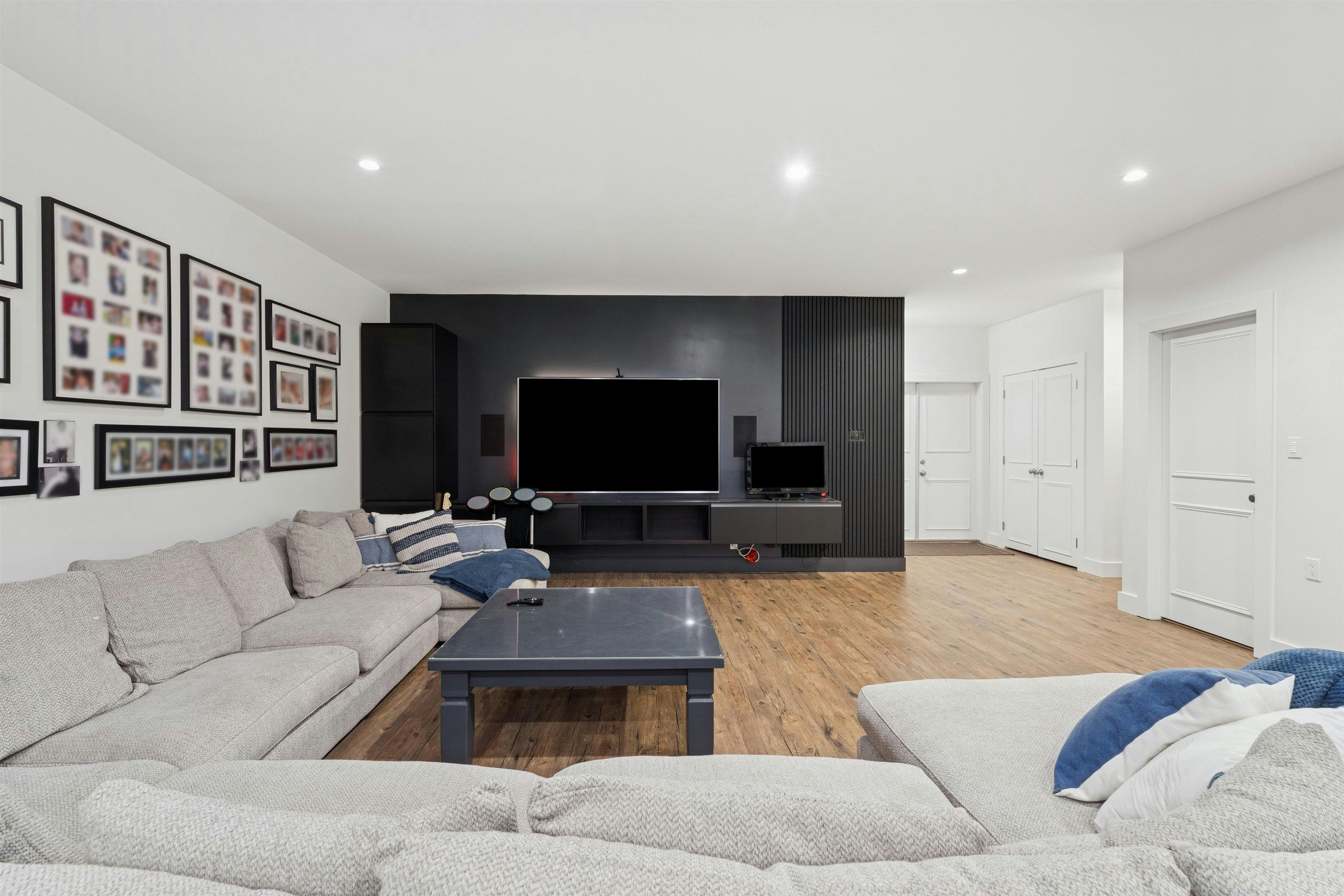 7863 Walmsley Court, Burnaby, BC, V5E 3X3 - 30