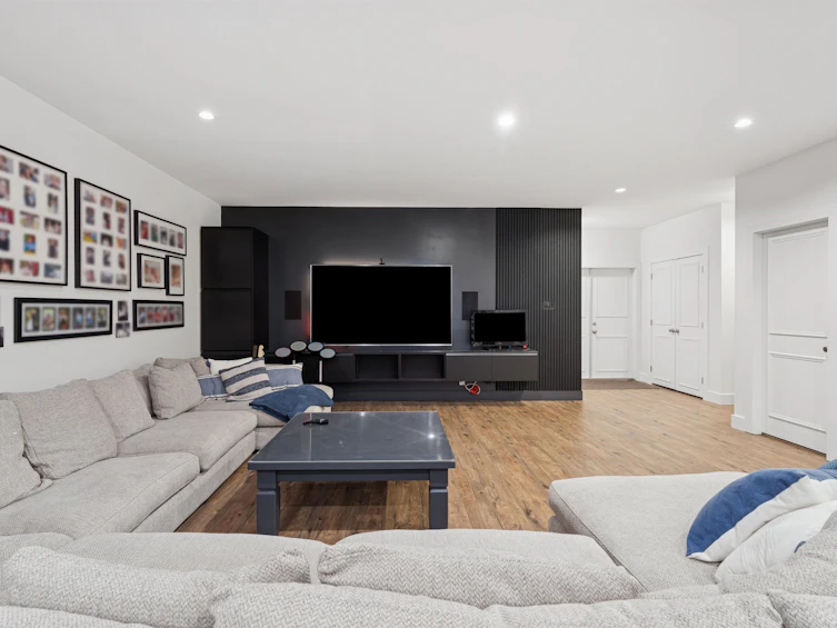7863 Walmsley Court, Burnaby, BC, V5E 3X3 - 30