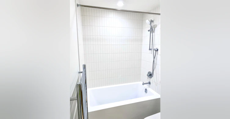 202-588 Harrison Drive, Coquitlam, BC, V3J 3Z6 - 6