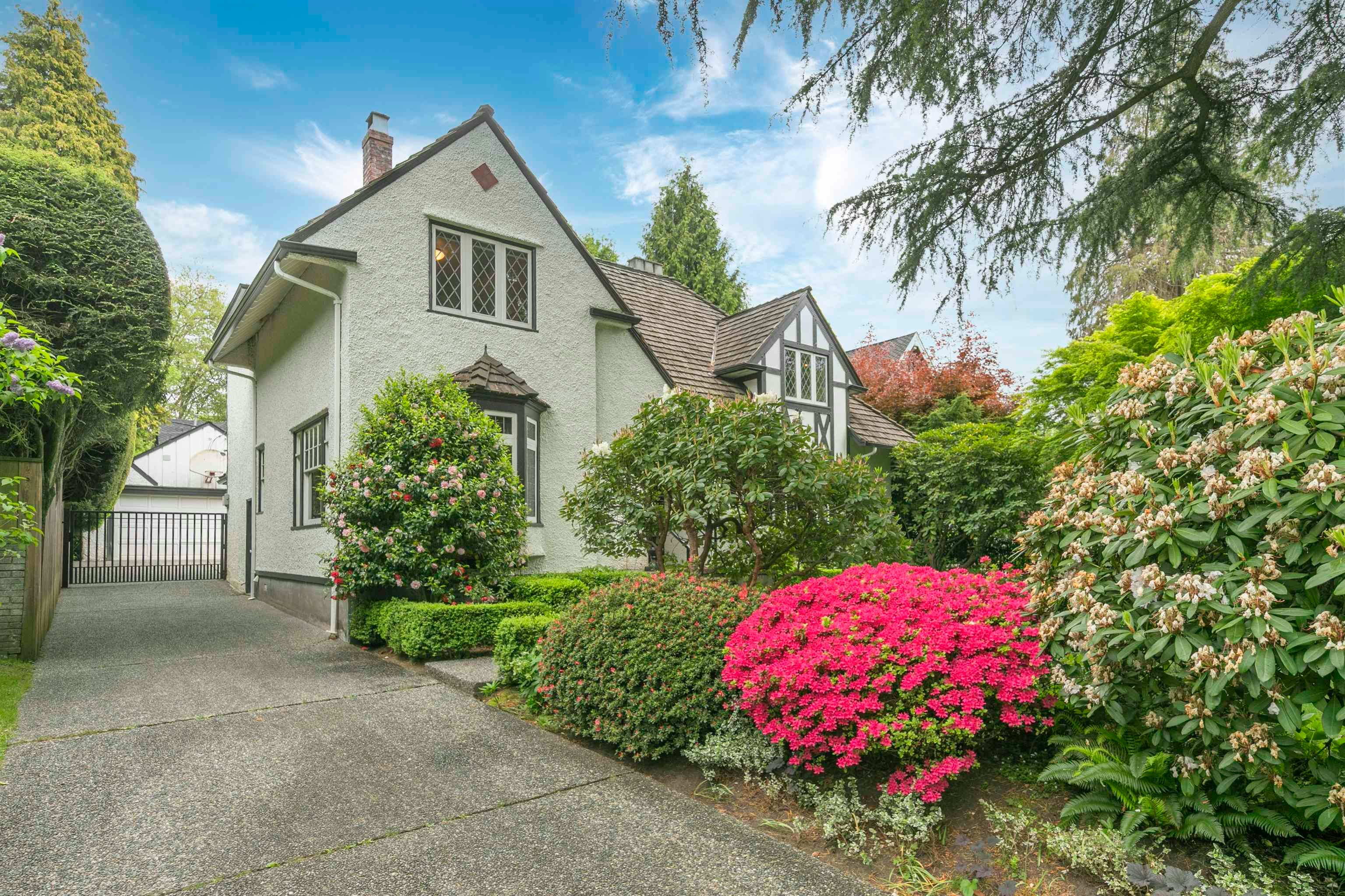 4388 Angus Drive - 3