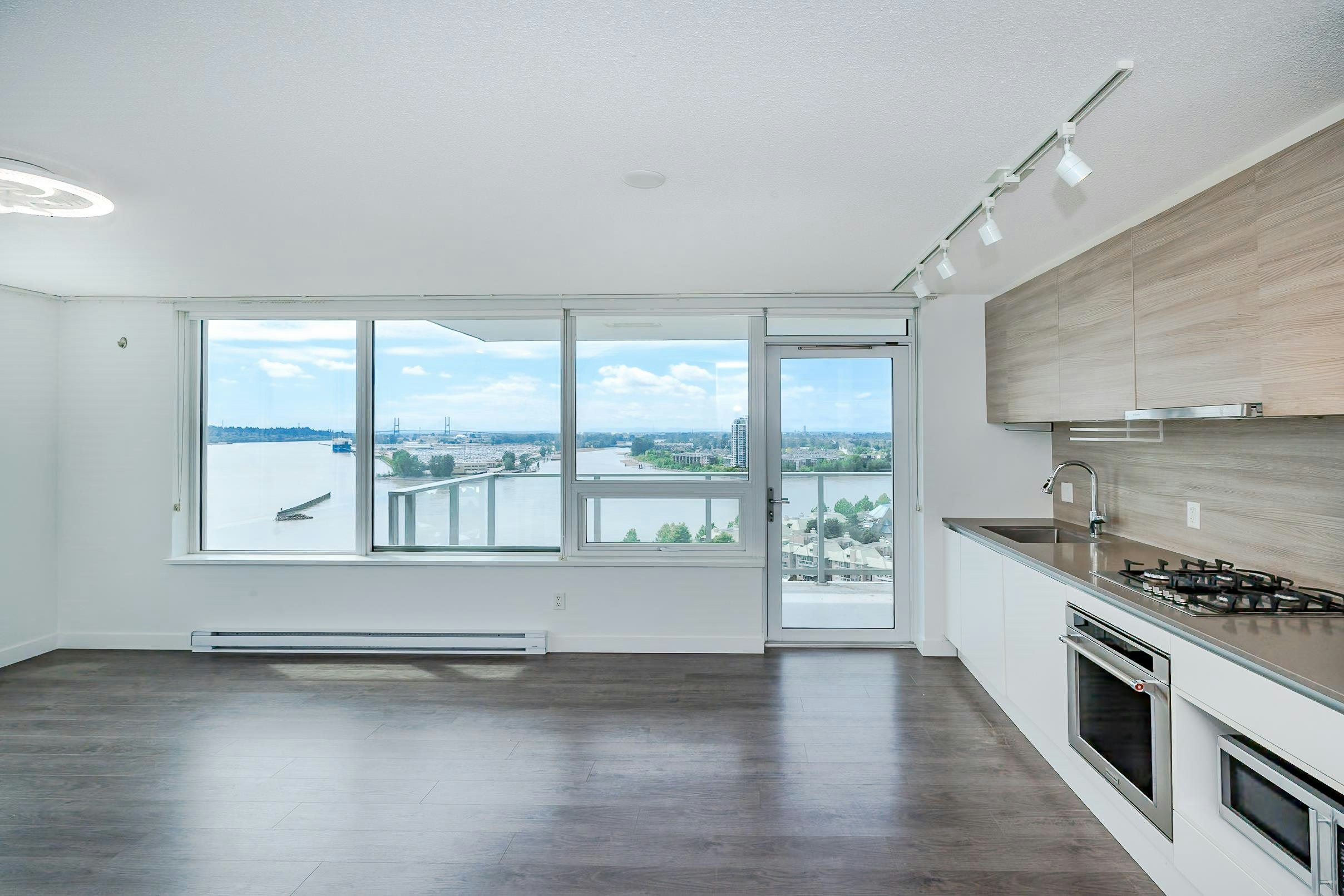 1811-988 Quayside Drive, New Westminster, BC, V3M 0L5 - 8
