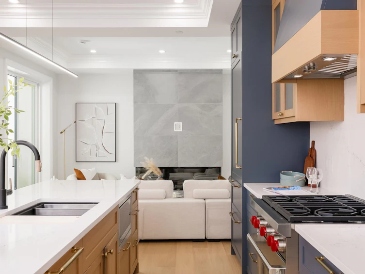980 Bidwell Street, Vancouver, BC, V6G 1M3 - 10