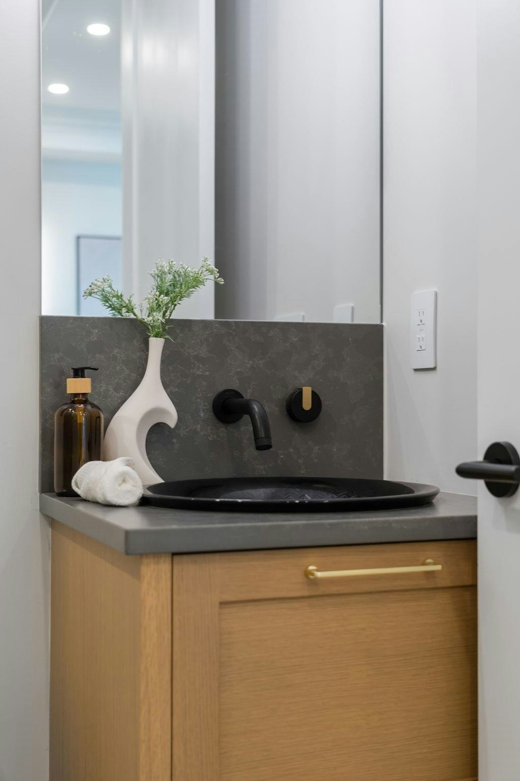 980 Bidwell Street, Vancouver, BC, V6G 1M3 - 25