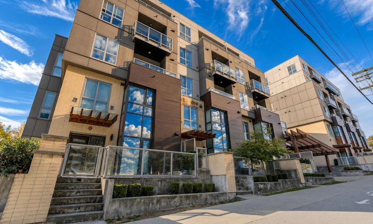 B107-9689 140th Street