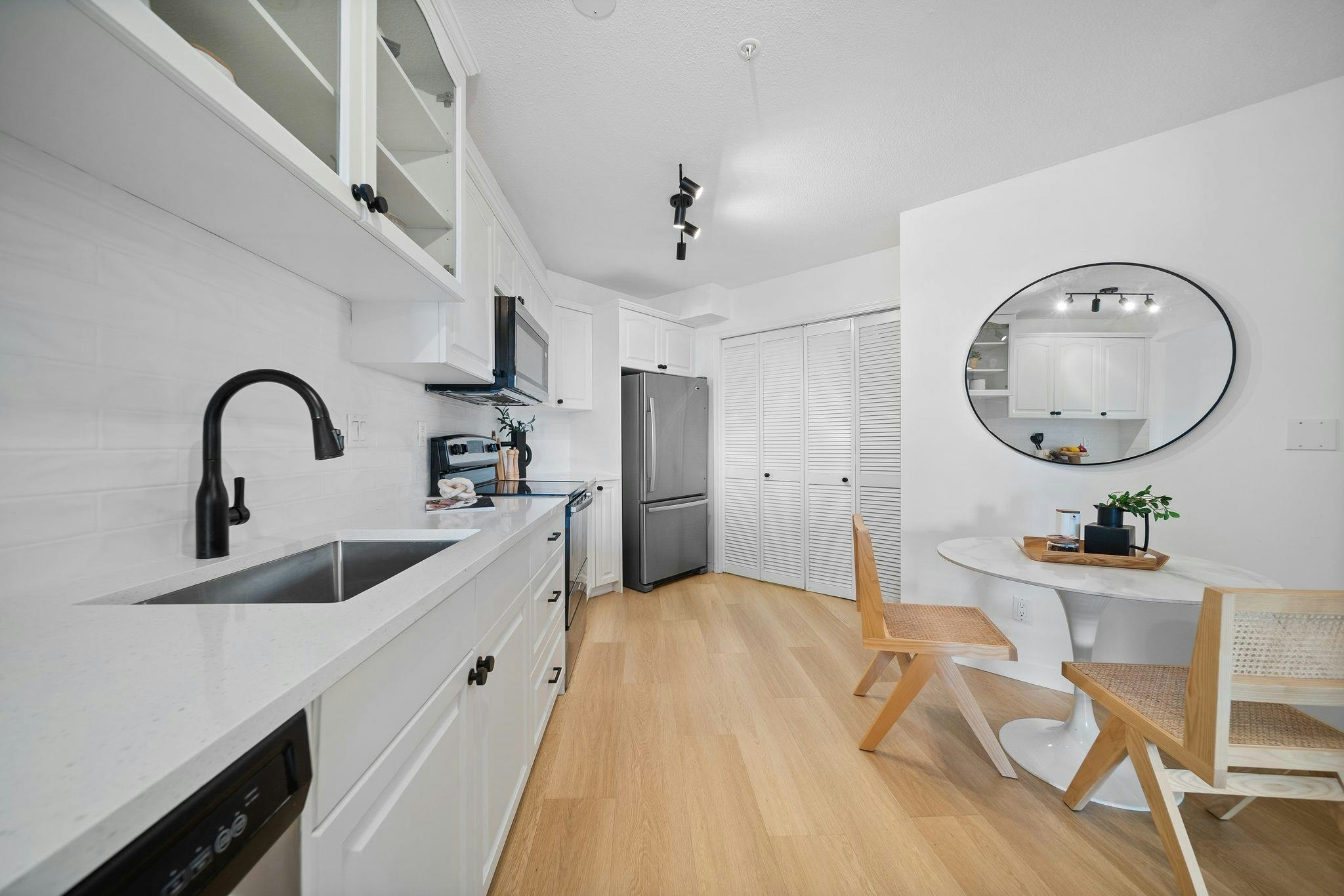 422-12931 Railway Avenue, Richmond, BC, V7E 6M5 - 14